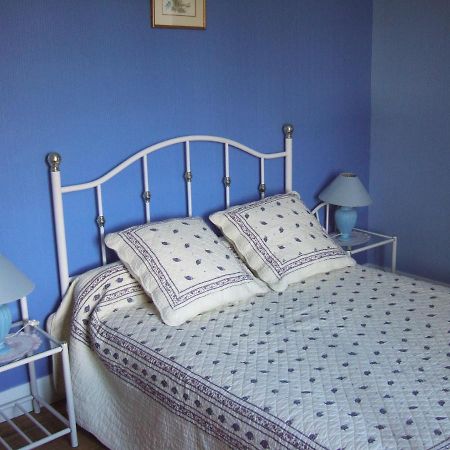 Ferme De La Riviere Bed & Breakfast Petiville  Exterior photo