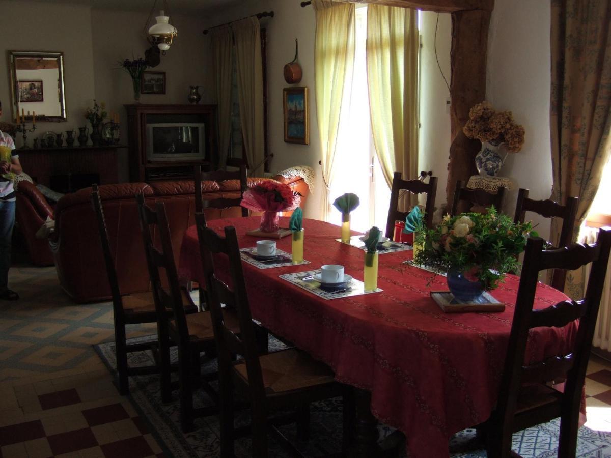 Ferme De La Riviere Bed & Breakfast Petiville  Exterior photo